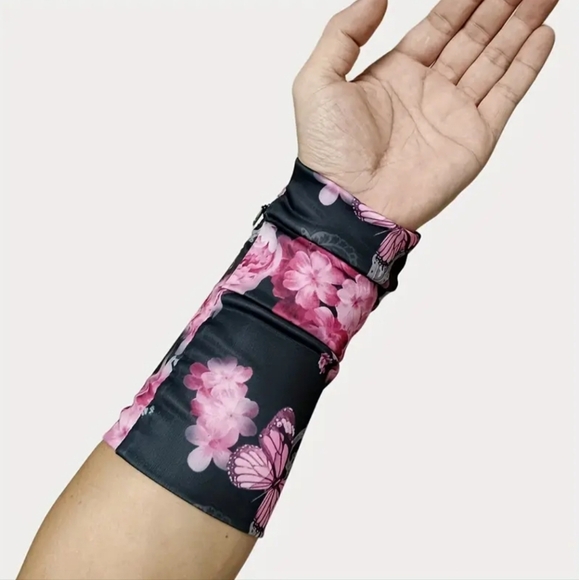 2/$30 Y2K Floral Barbiecore Pink Butterfly Wearable Running Pouch Preppy(#0136) - Picture 3 of 8